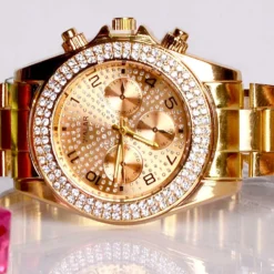 ساعت مچی والاردور نگینی